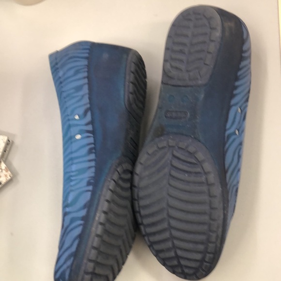 Fancy Croc shoes - Picture 3 of 7